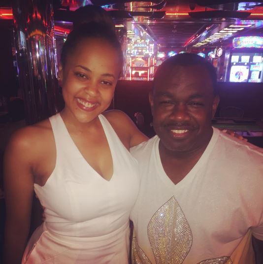 Comedian Rodney Perry and a fan