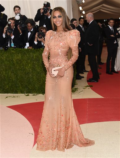Beyonce in Givenchy