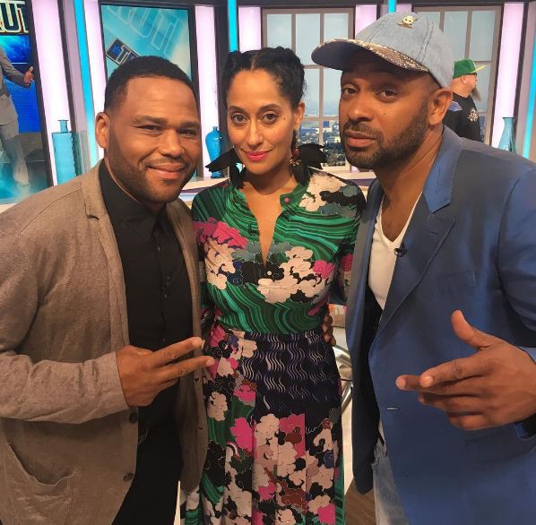 Hanging with my @abcnetwork family! @abcunclebuck tonite y'all check us out ! @anthonyanderson @traceeellisross