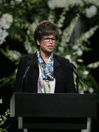 Valeri Jarret delivers a message from President Barack Obama during Muhammad Ali's memorial service, Friday, June 10, 2016, in Louisville, Ky. (AP Photo/David Goldman)