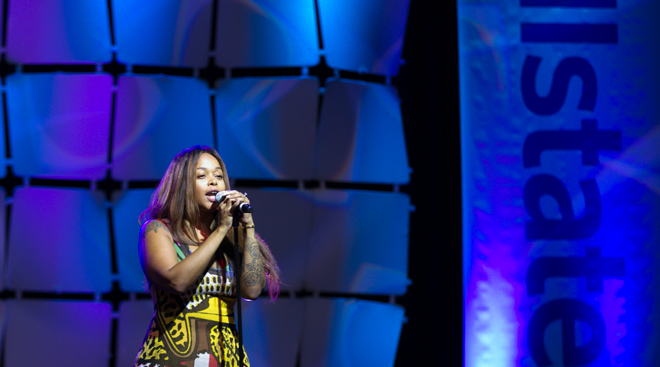 Chrisette Michele, Celebrity Autograph Signings