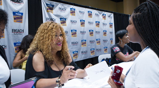 Chrisette Michele, Celebrity Autograph Signings