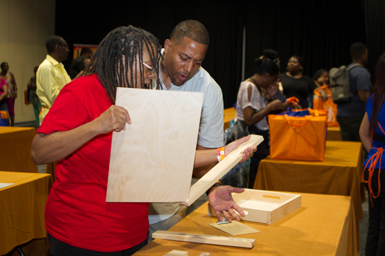 fr16-day3-expo-stage-113