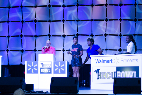 fr16-day3-expo-stage-48