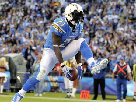San Diego Chargers running back LaDainian Tomlinson celebrates his second touchdown during the third quarter of an NFL football game against the Kansas City Chiefs, Sunday, Nov. 29, 2009, in San Diego, Calif. (AP Photo/Chris Carlson)