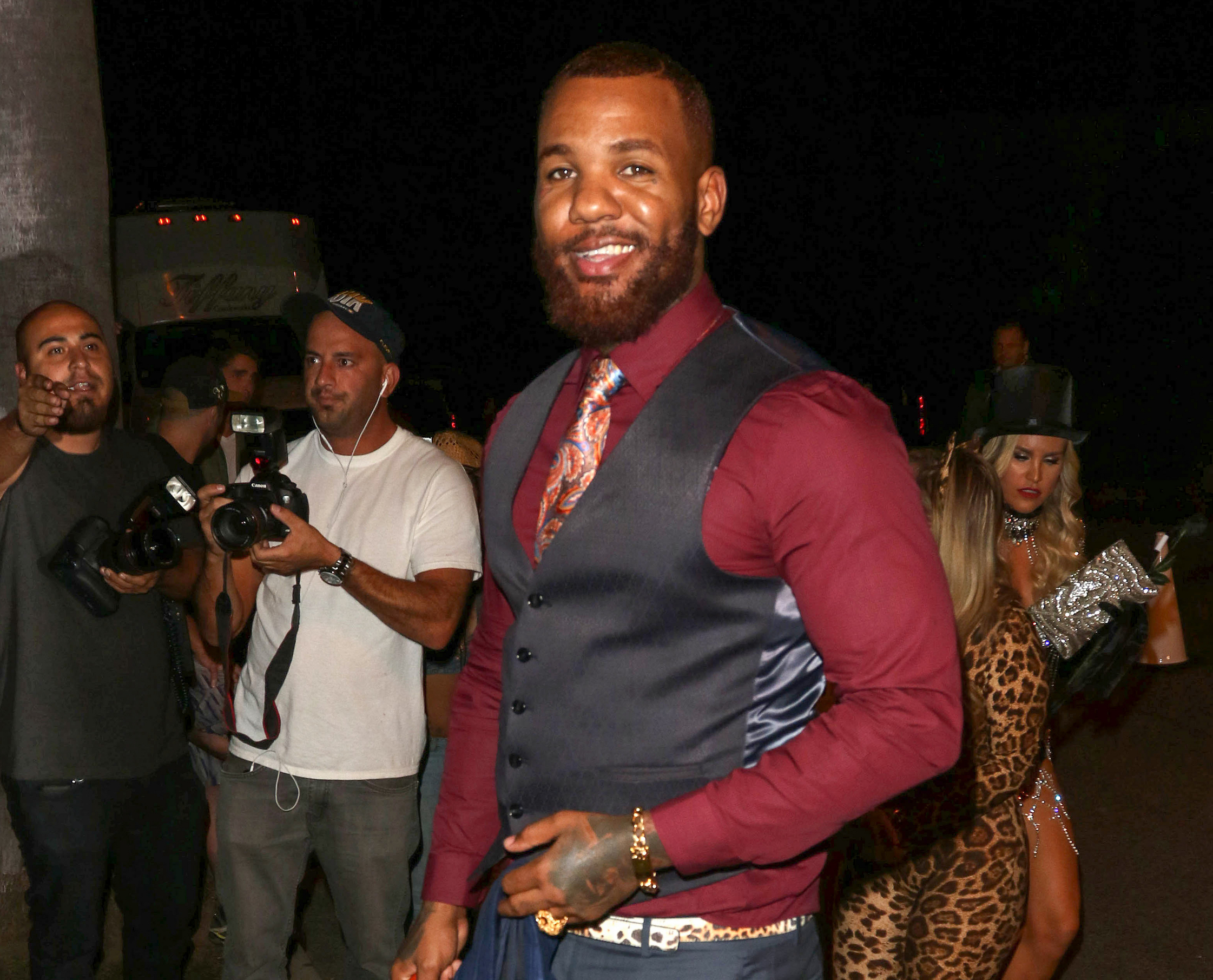 10/30/2015 - The Game - 2015 Casamigos Tequila Halloween Party - Arrivals - Private Residence - Beverly Hills, CA, USA - Keywords: Jayceon Taylor, Jayceon Terrell Taylor, Game, American rapper, actor, man, Full Length Shot, Vertical, City Of Los Angeles, California, Portrait, Photography, Residential Building, Film Industry, Arts Culture and Entertainment, Attending, Celebrity, Celebrities, Person, People, Candid on the street, Costume Party, Social Event, Celebration, Holiday Orientation: Portrait Face Count: 1 - False - Photo Credit: jmx / PRPhotos.com - Contact (1-866-551-7827) - Portrait Face Count: 1