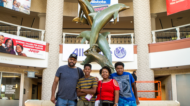 2017 Allstate Tom Joyner Family Reunion: Chicken & Waffles