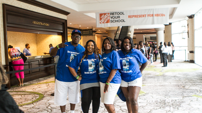 2017 Allstate Tom Joyner Family Reunion: Chicken & Waffles