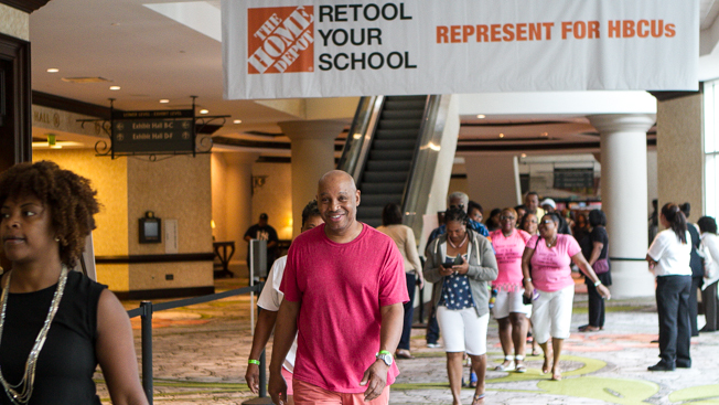 2017 Allstate Tom Joyner Family Reunion: Chicken & Waffles