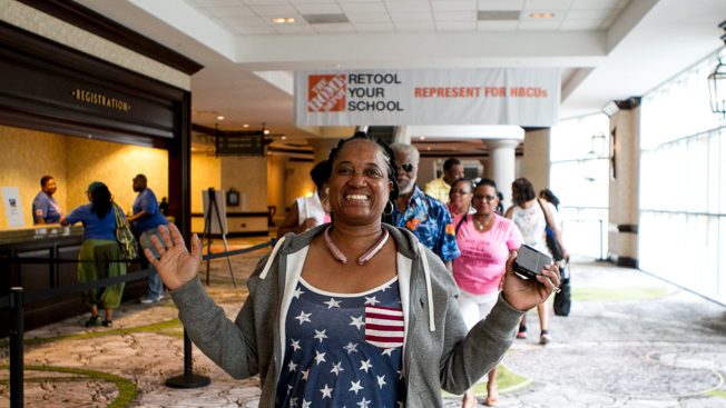 2017 Allstate Tom Joyner Family Reunion: Chicken & Waffles