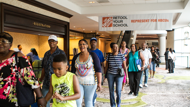 2017 Allstate Tom Joyner Family Reunion: Chicken & Waffles