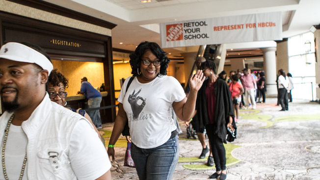 2017 Allstate Tom Joyner Family Reunion: Chicken & Waffles