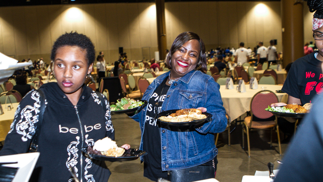 2017 Allstate Tom Joyner Family Reunion: Chicken & Waffles