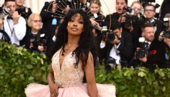 SZA Is Designing A Clothing Line For Charity
