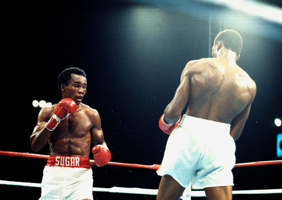 Sugar Ray Leonard, Thomas Hearns Boxing At Caesars Palace