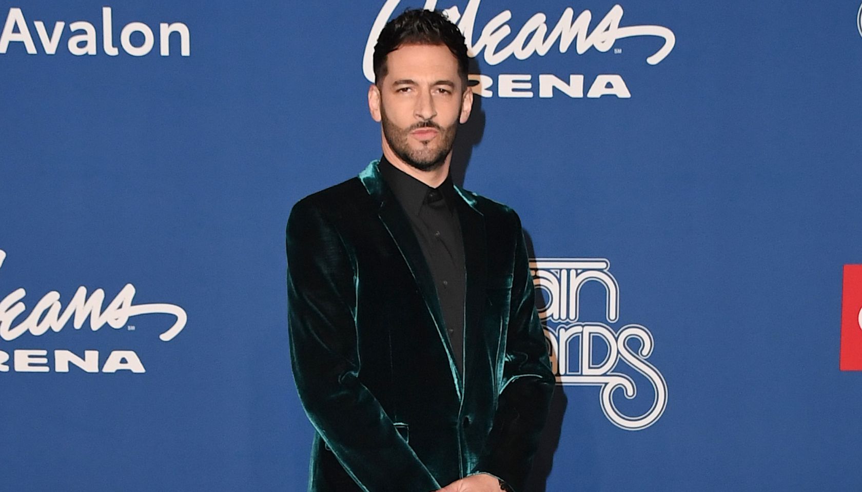 Jon B