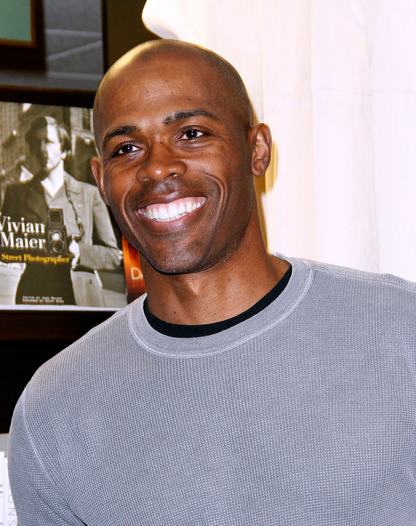 Michael Strahan Signs Copies Of "Wake Up Happy: The Dream Big, Win Big Guide to Accomplishing Your Goals"