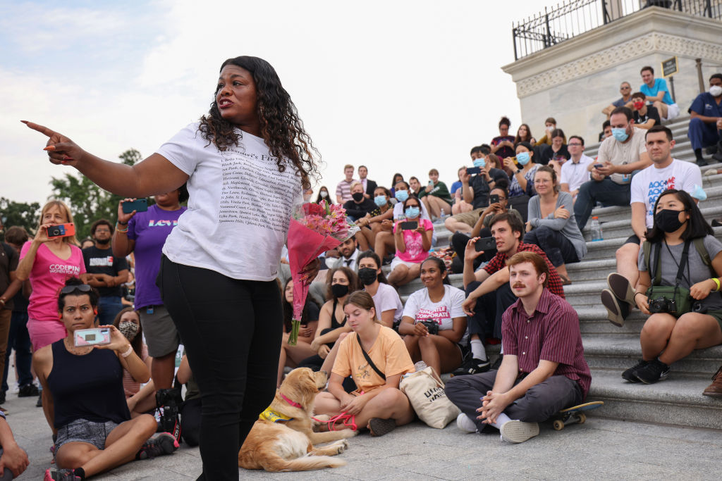 Rep. Cori Bush Sleeps Outside Capitol Building In Push To Extend Federal Eviction Moratorium