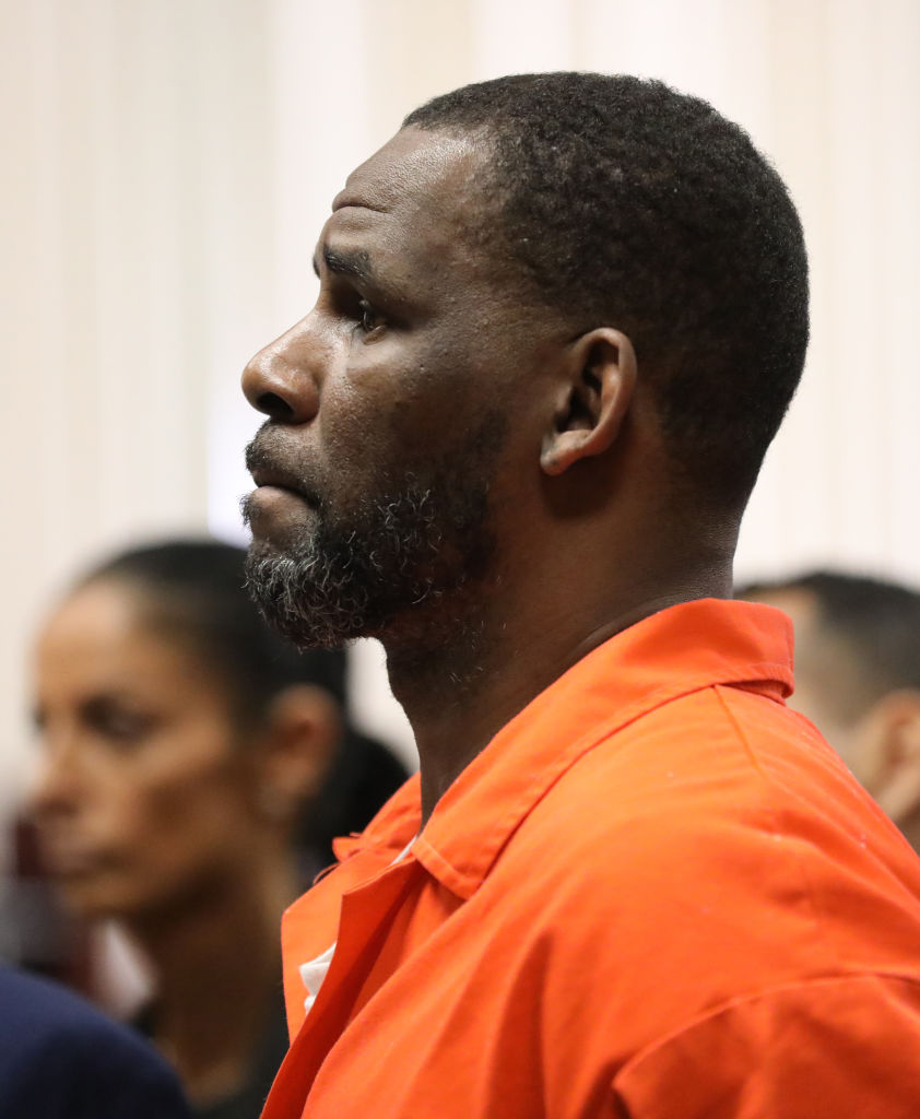 R Kelly Appears In Court in Chicago For Status Hearing