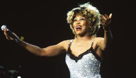 Tina Turner In Concert - Mountain View CA 1997
