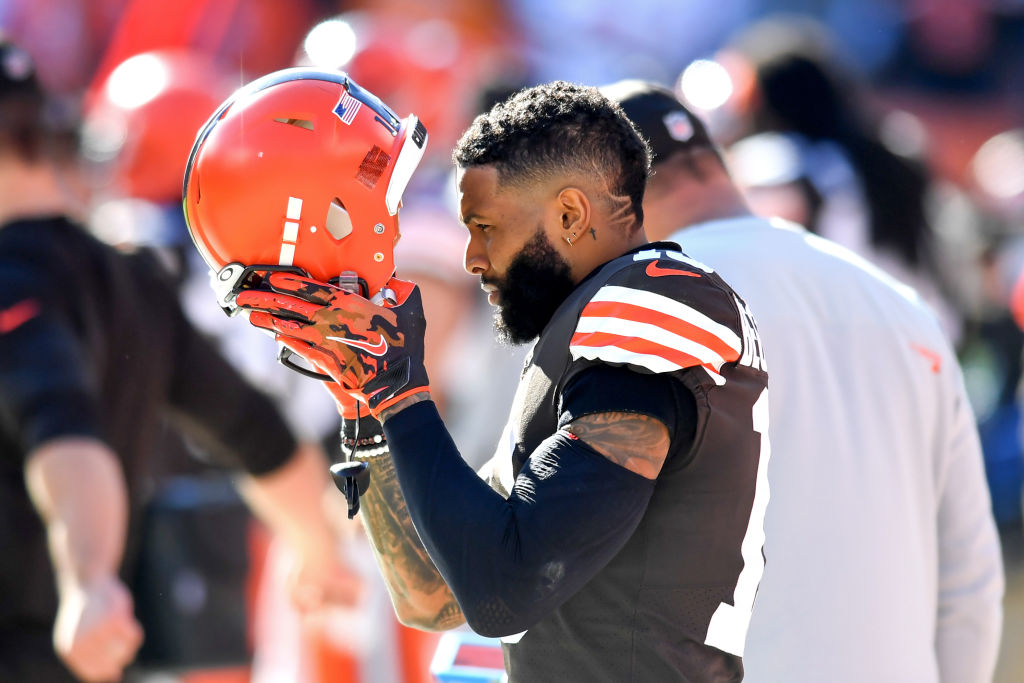 Pittsburgh Steelers v Cleveland Browns