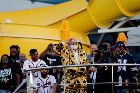 Tom Joyner Salutes the Crown at the LL Cool J performance on The Tom Joyner Foundation Fantastic Voyage 20 in 2021