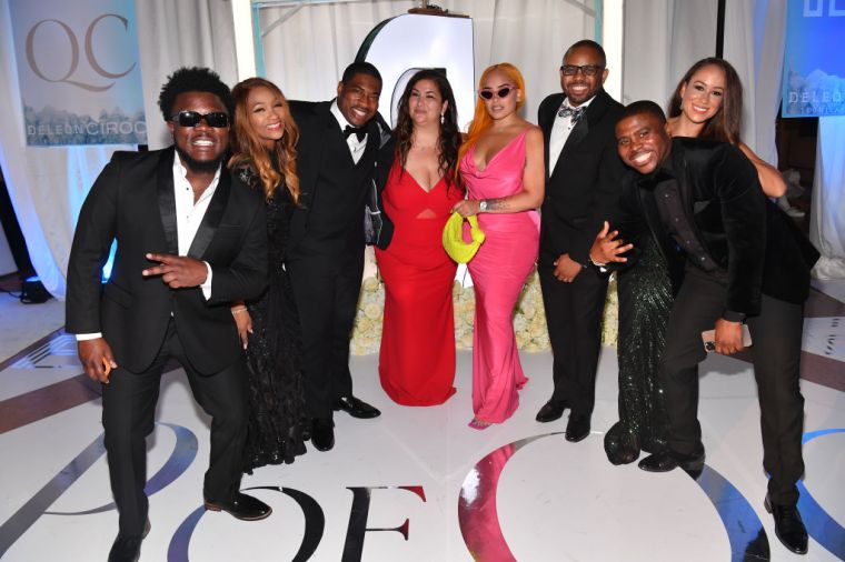 Incognito, Yoonni Rude, Shenna Jones, DJ Holiday, Beyonce Alowishus, Lore'l, and Gil A.Jones, Jr