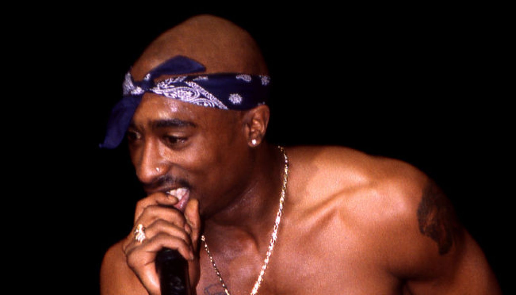 Tupac Shakur Live In Concert