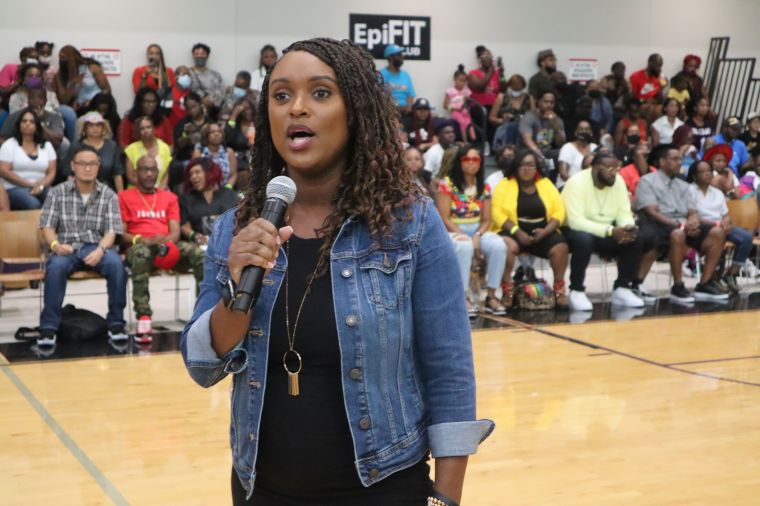 The Best Moments From The Bear Tag Entertainment & Stellar Awards for the 2022 Celebrity Basketball Game!