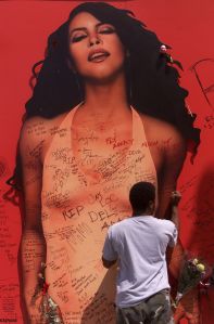 034992.ME.0827.aaliyah4.AR Aaliyah Haughton, 22 year old R&B star and rising actress was killed alon