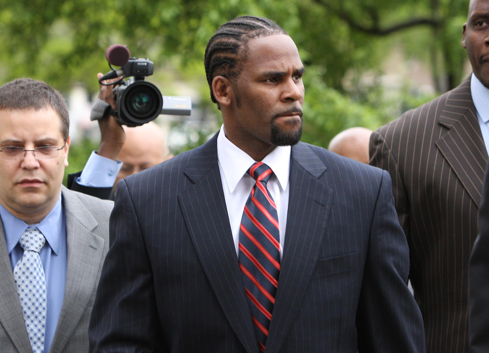 R. Kelly charged in Cook County with aggravated criminal sexual abuse