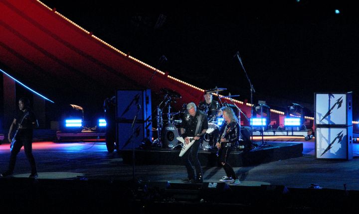 Living rock legends Metallica with a stage-rocking closing set