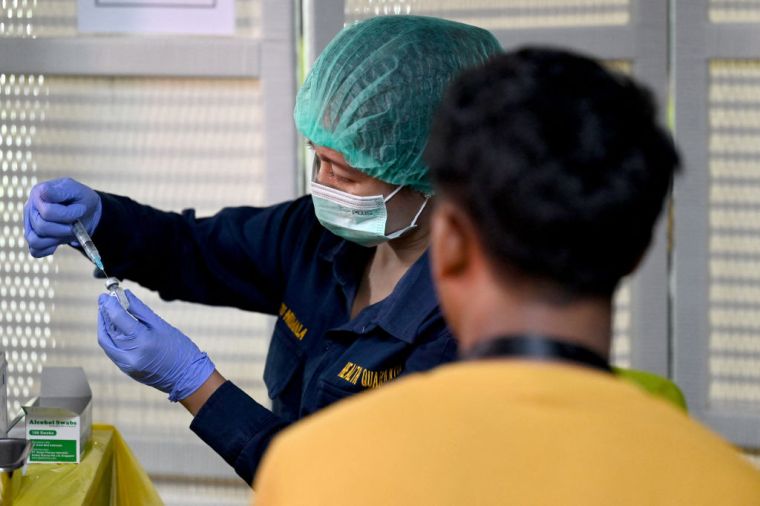 FDA’s Advisers Back Plan to Simplify COVID-19 Vaccinations