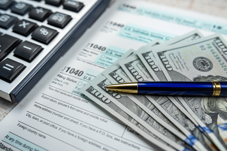 What Student Loan Borrowers Need to Know About the 2023 Tax Season