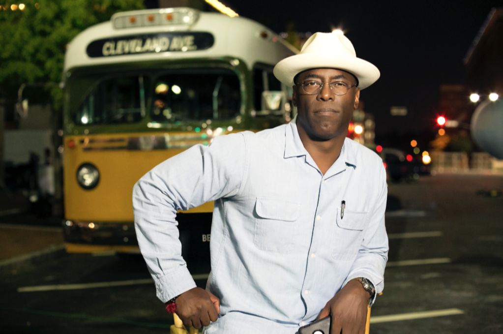 Bullying Works? Isaiah Washington Quits Acting, Blames “Haters” Bullying Works? Isaiah Washington Quits Acting, Blames “Haters”