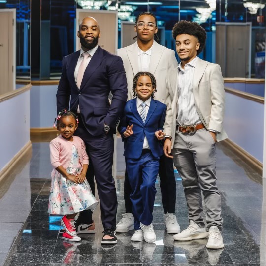 Willie Moore Jr. and his family enjoy a day at The White House