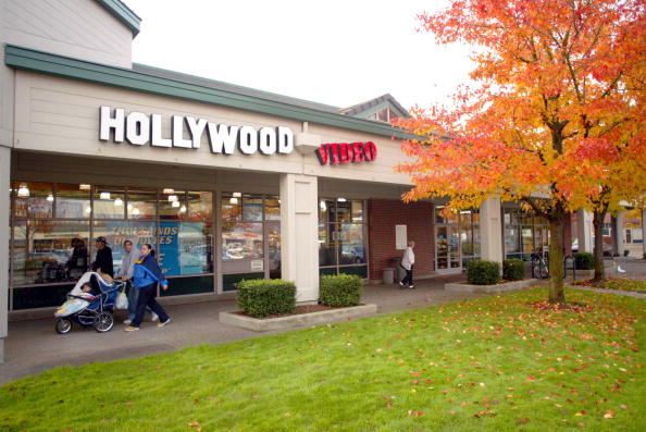 Blockbuster Offers To Buy Competitor Hollywood Video