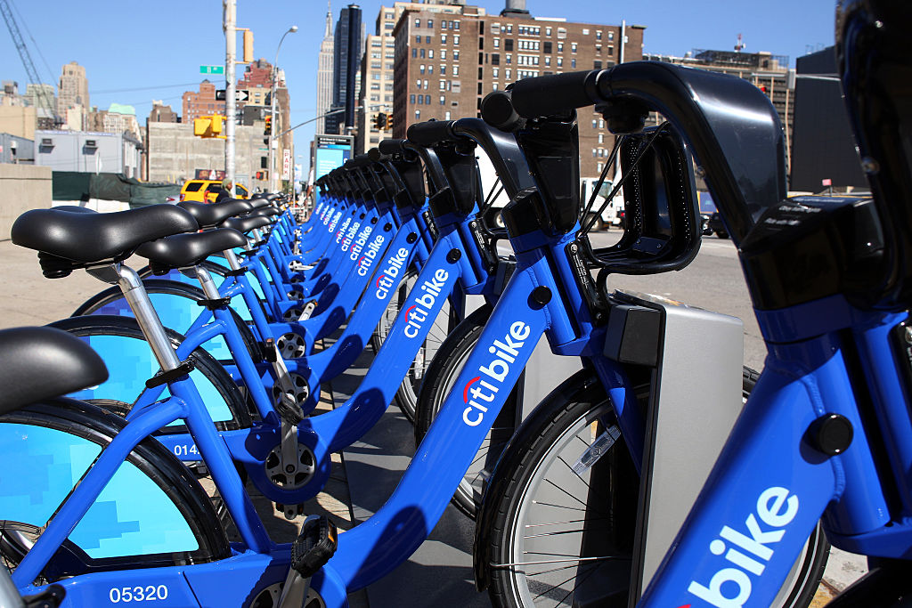 USA - NYC's Citi Bike Bicycle Share Program Passes 100,000 Rides in First Ten Days