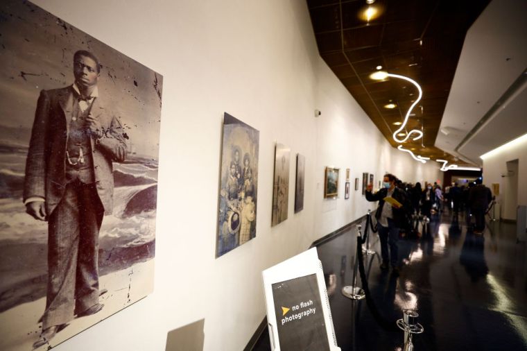 The Kinsey African American Art & History Collection (1595 - Present)