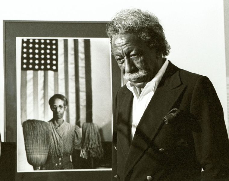 "American Gothic" by Gordon Parks (1942)