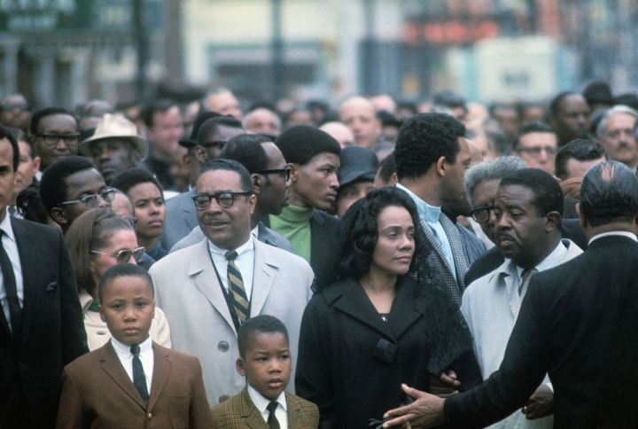 Coretta Scott King, Martin III, Dexter, Harry Belafonte and Dr. Ralph Abernathy lead 10,000 in a memorial march for Dr. King (1968)