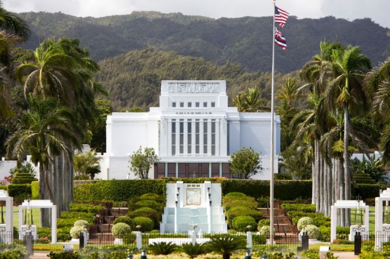 Black Student at University in Hawaii Asked to Cut His Locs