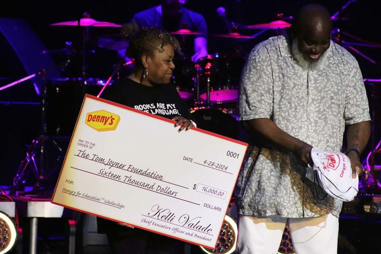 Kirk Franklin and More Hit the Stage at the Tom Joyner Fantastic Voyage