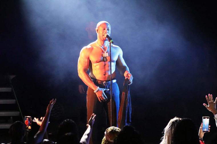 Tank Takes the Ladies on a Fantastic Voyage