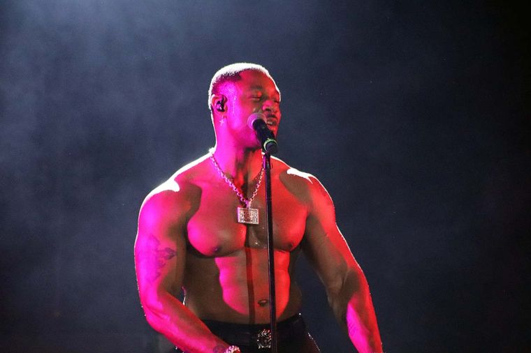 Tank Takes the Ladies on a Fantastic Voyage