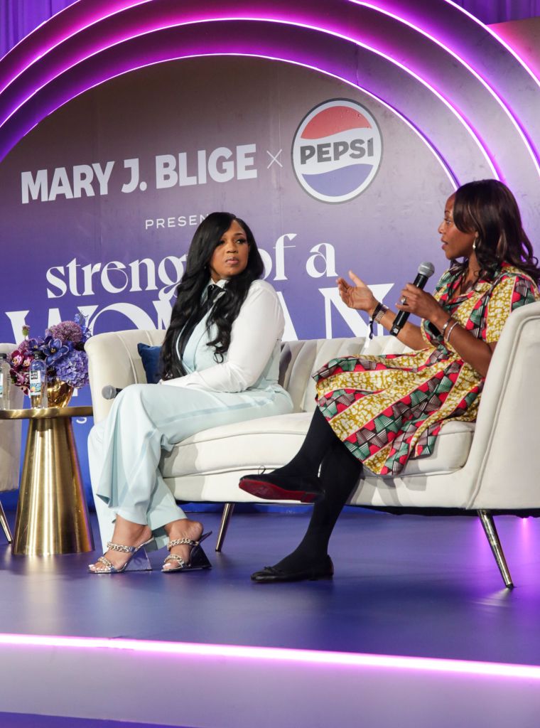 Rosezena "The BizLawyer" Pierce and Nicole George-Middleton talking shop