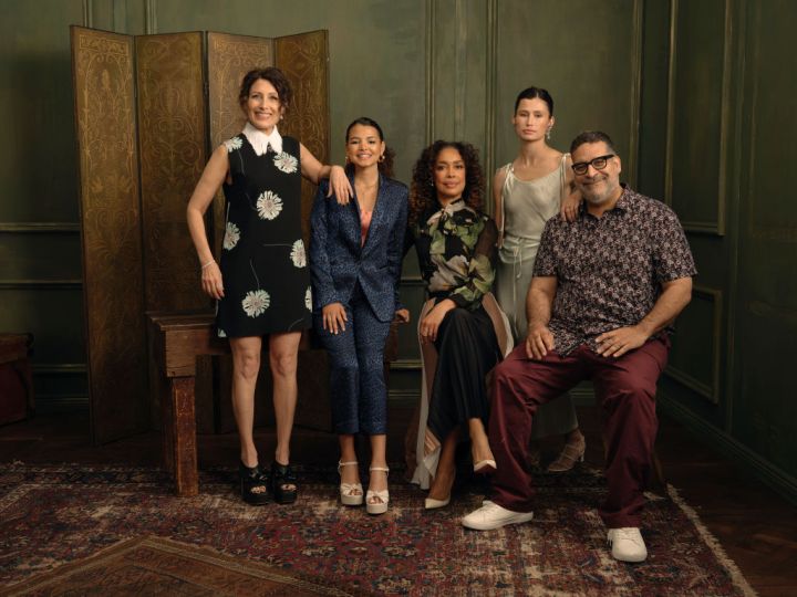 DAY 4: Lisa Edelstein, Deja Monique Cruz, Gina Torres, Delaney Rowe and Erik Griffin of 'The Everything Pot' pose for a portrait
