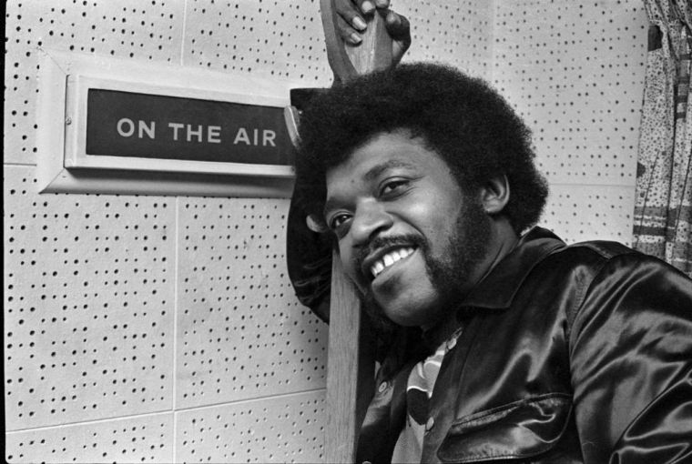 Percy Sledge Visits WMAZ Radio Station