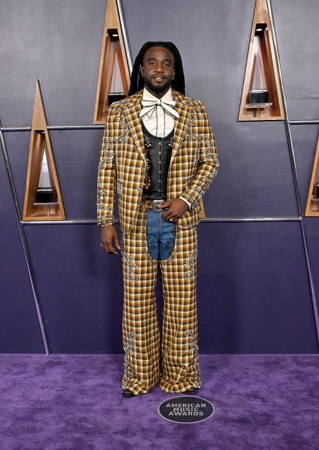 Shaboozey at the 2025 American Music Awards