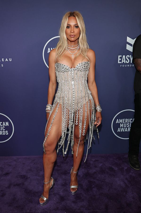 2025 American Music Awards - Arrivals